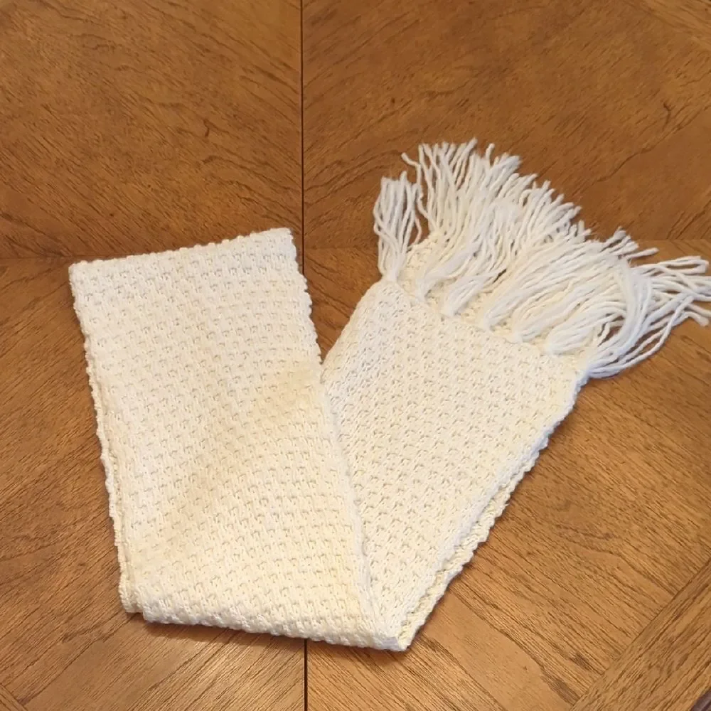 Old Navy Cream Knit Scarf